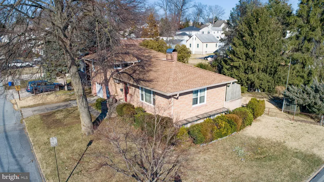 87 3RD AVE, Broomall, PA 19008