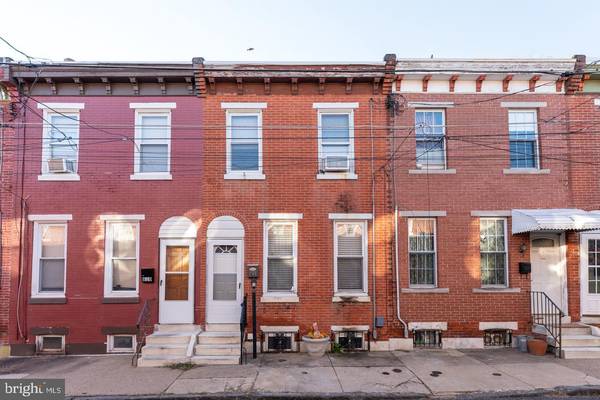 808 LIVINGSTON ST, Philadelphia, PA 19125