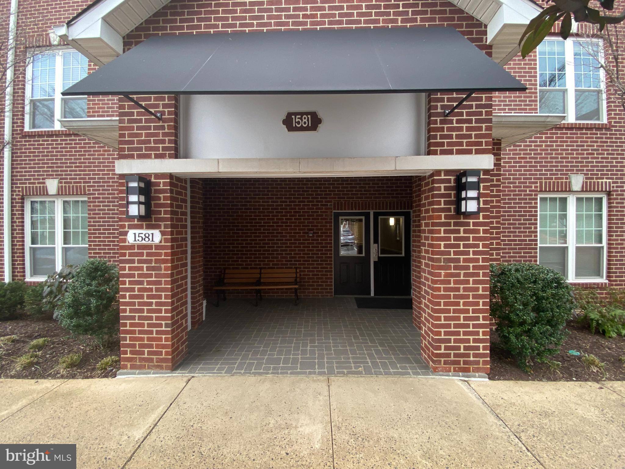 Mclean, VA 22102,1581 SPRING GATE #5110