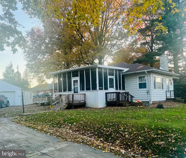 404 ROXBURY RD, Shippensburg, PA 17257