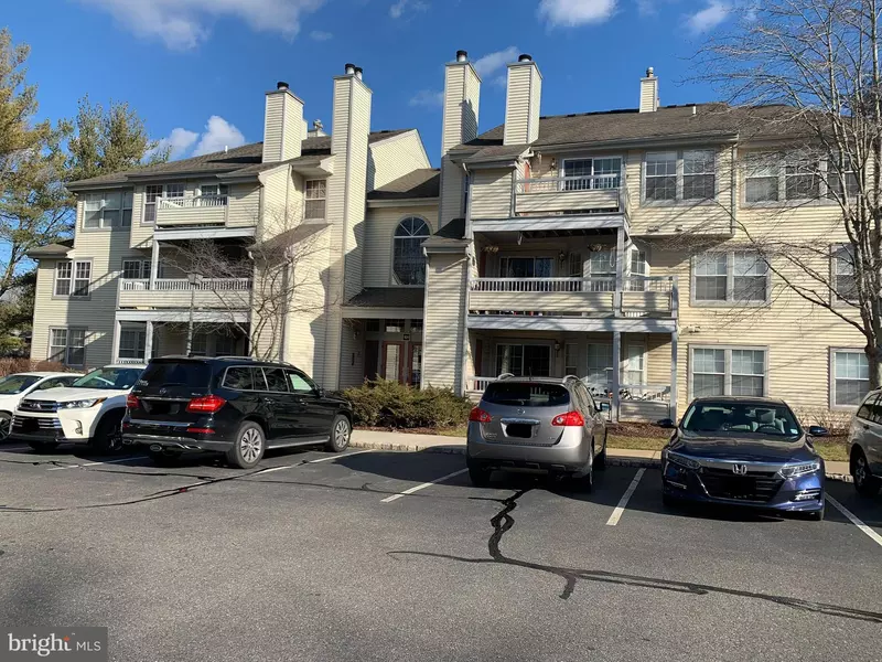 101 LASSEN CT #12, Princeton, NJ 08540