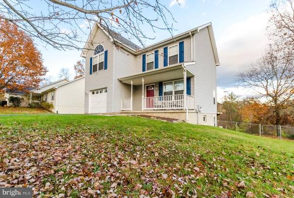 229 SCARLET OAK DR, Martinsburg, WV 25405