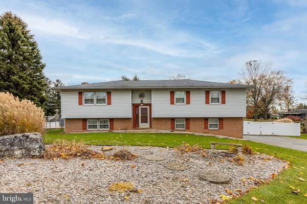 6254 MOUNTAIN VIEW DR, Chambersburg, PA 17202