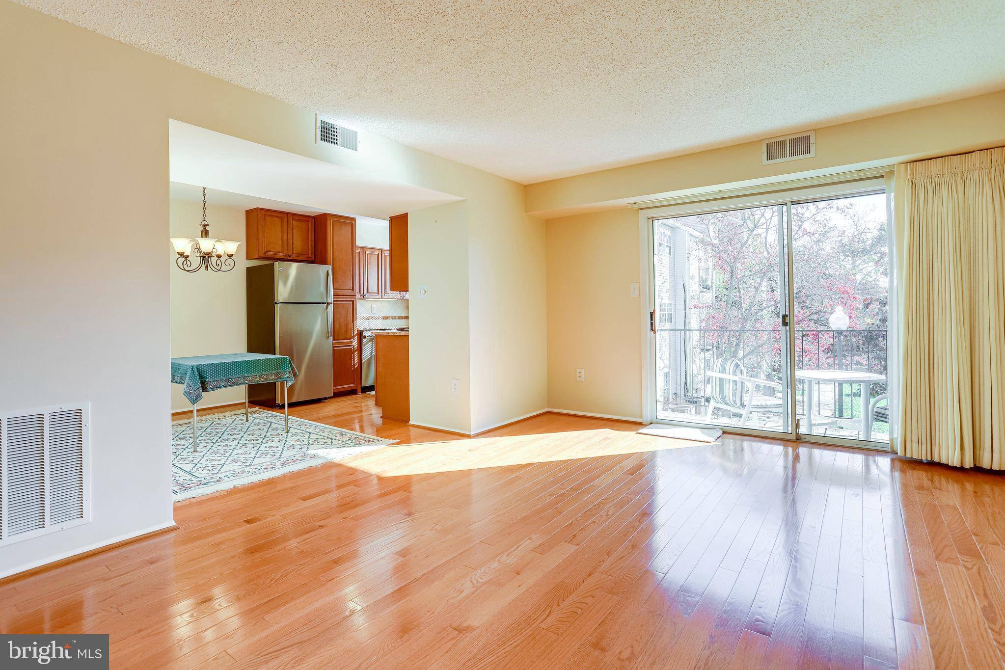 Falls Church, VA 22042,7761 NEW PROVIDENCE DR #44