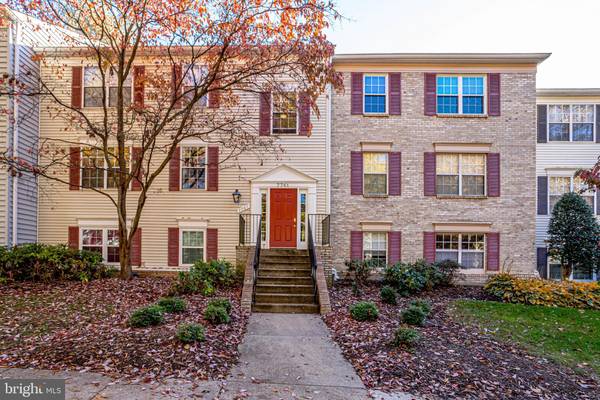 7761 NEW PROVIDENCE DR #44, Falls Church, VA 22042