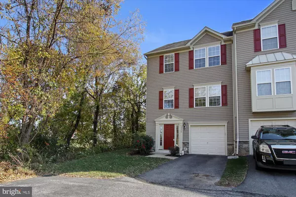 York, PA 17402,1179 LADY BUG LN #43