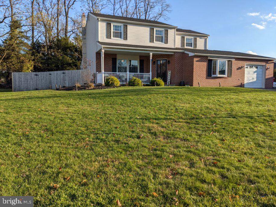 Warminster, PA 18974,995 DICK AVE
