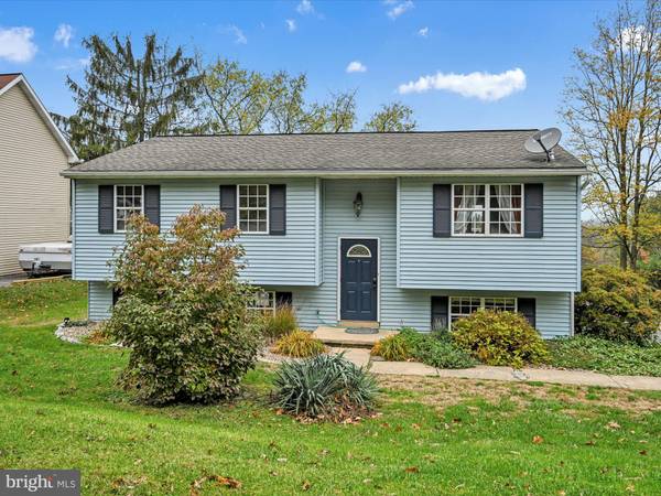 4127 MILLBROOK RD, Mount Joy, PA 17552