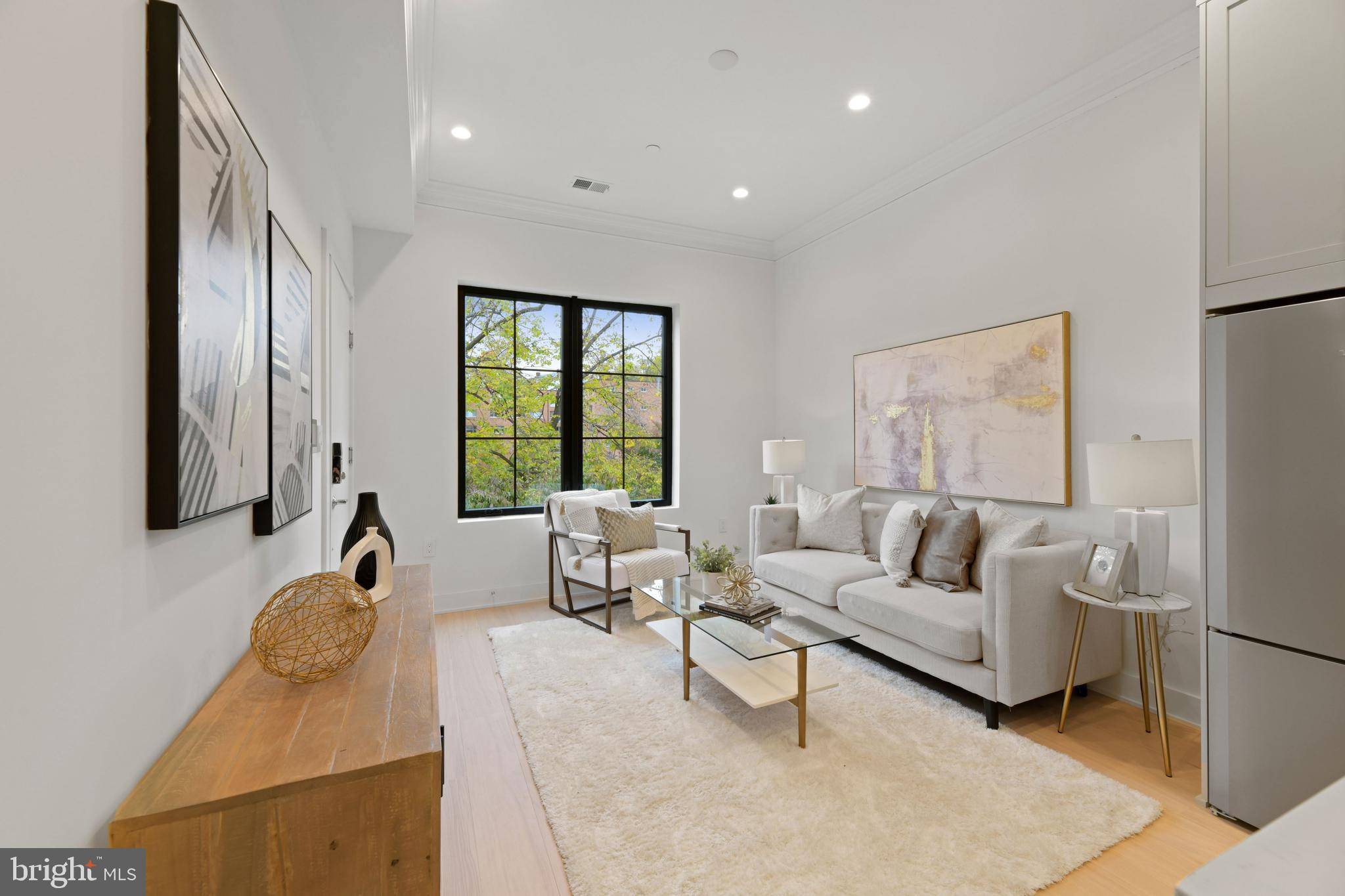 Washington, DC 20007,2642 39TH NW #PH 7