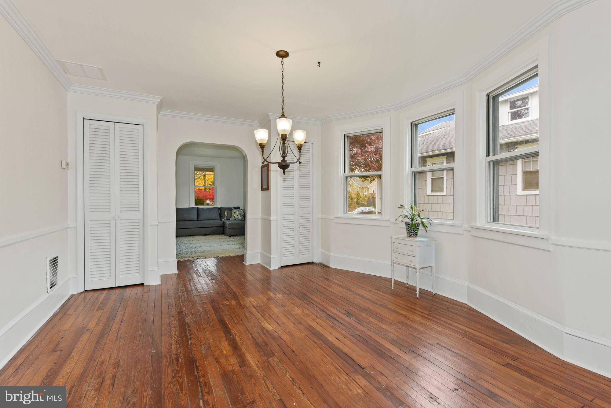 Moorestown, NJ 08057,325 KENILWORTH AVE