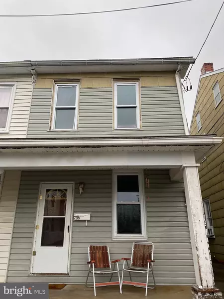 2015 CHURCH ST, Lebanon, PA 17046