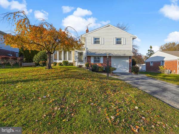 2223 WINDING WAY, Broomall, PA 19008