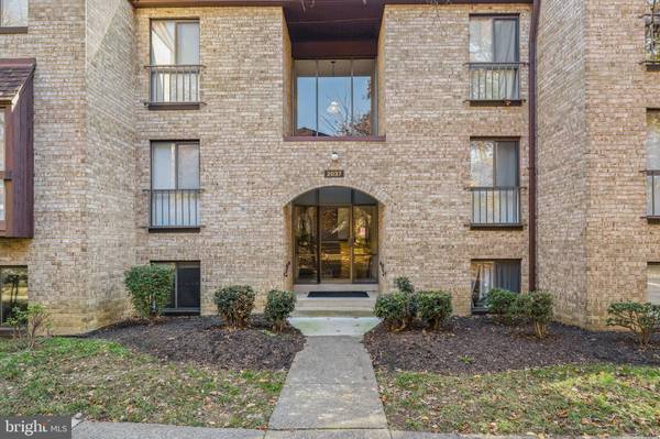 2037 ROYAL FERN CT #1B, Reston, VA 20191