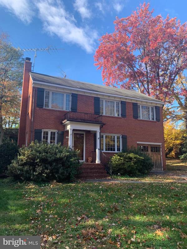 2706 VALLEY DR, Alexandria, VA 22302