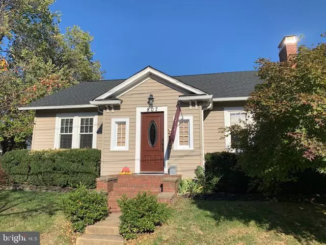 807 ADAMS ST, Fredericksburg, VA 22401