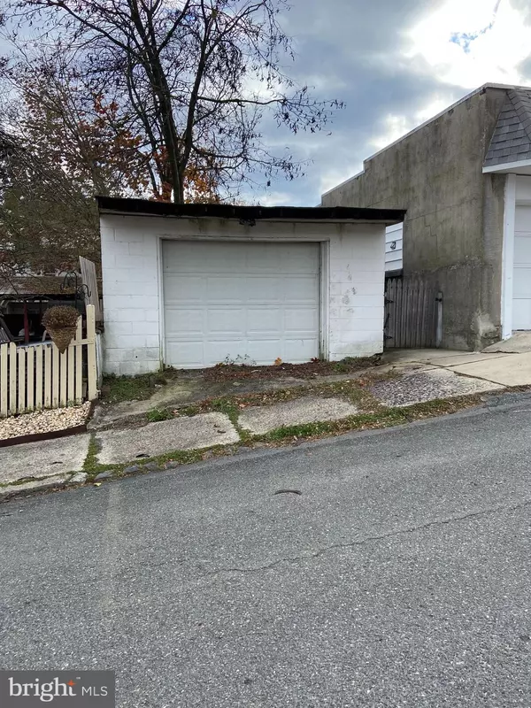 Tamaqua, PA 18252,245 VAN GELDER ST