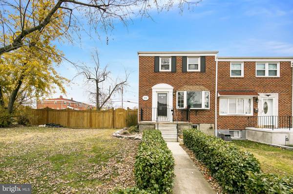 1033 CIRCLE DR, Baltimore, MD 21227