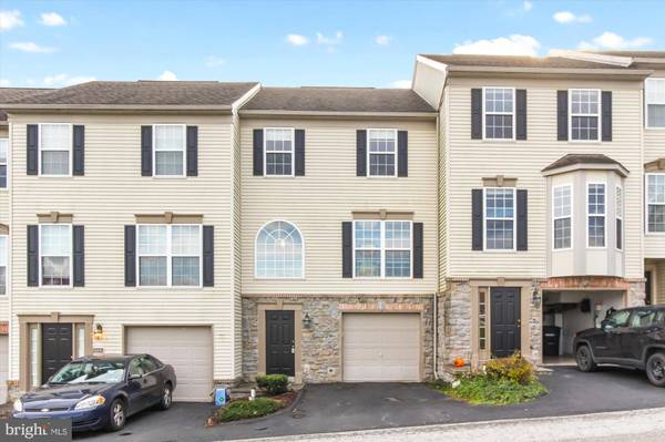 2720 EQUESTRIAN #136, York, PA 17402