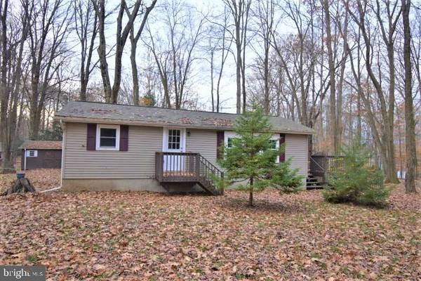 112 IOWA TRL, Pocono Lake, PA 18347