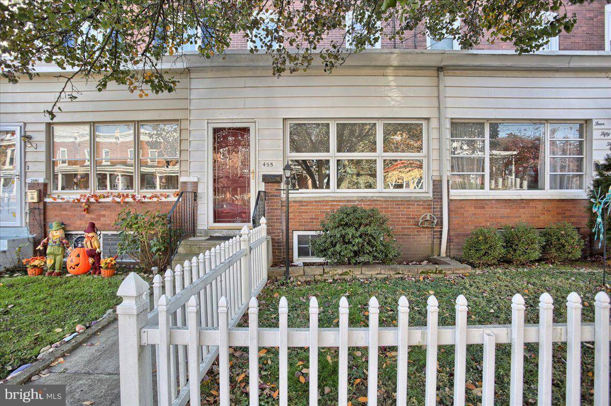 455 SEVILLE ST, Philadelphia, PA 19128