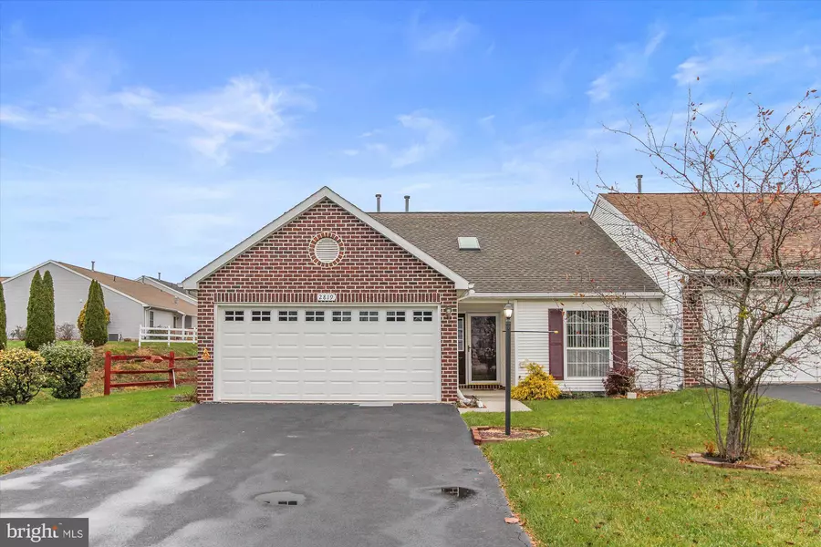 2819 TONYS DR, York, PA 17408