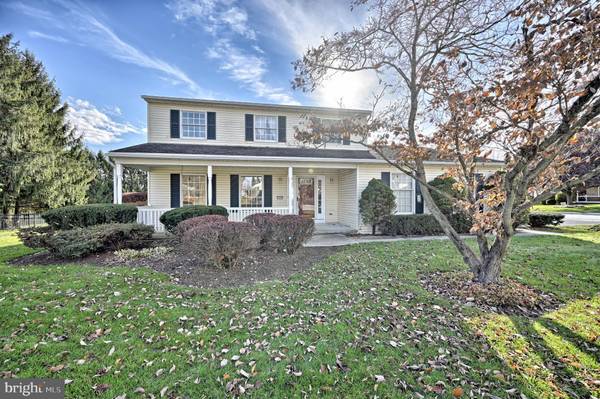 2429 CLOVER DR, Mechanicsburg, PA 17055