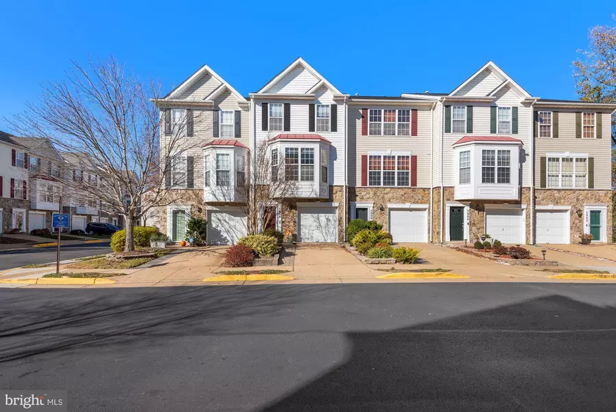 5908 IANS WAY, Alexandria, VA 22315