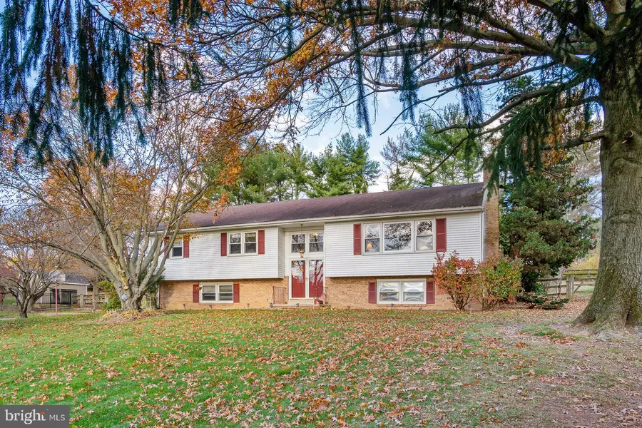 404 BISHOP DR, Hockessin, DE 19707