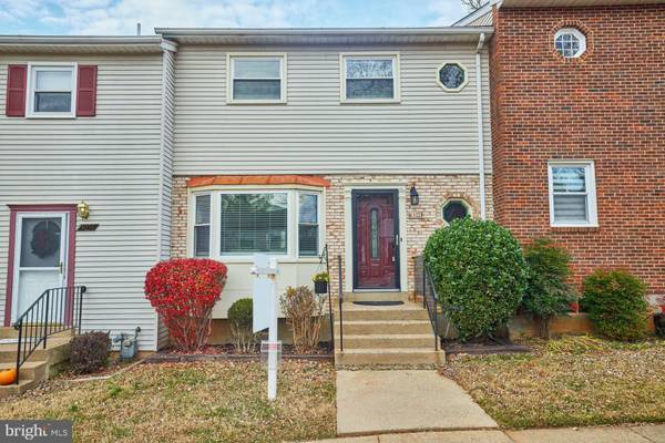 3034 SOUTHERN ELM CT, Fairfax, VA 22031