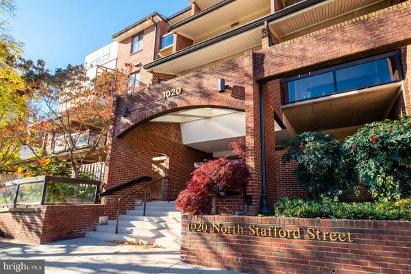 1020 N STAFFORD ST #303, Arlington, VA 22201