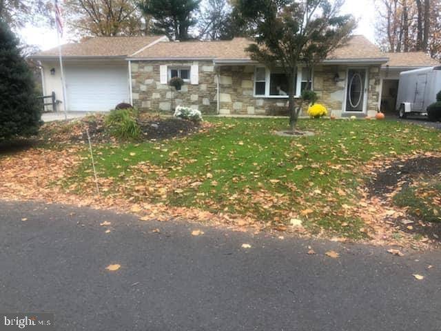 Feasterville Trevose, PA 19053,9 INDIAN PATH LN