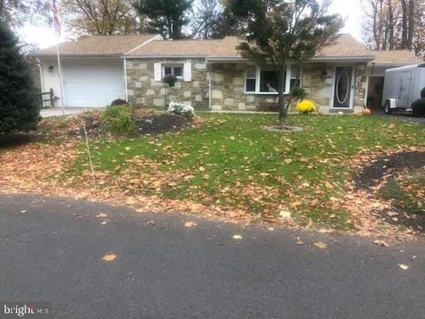 9 INDIAN PATH LN, Feasterville Trevose, PA 19053