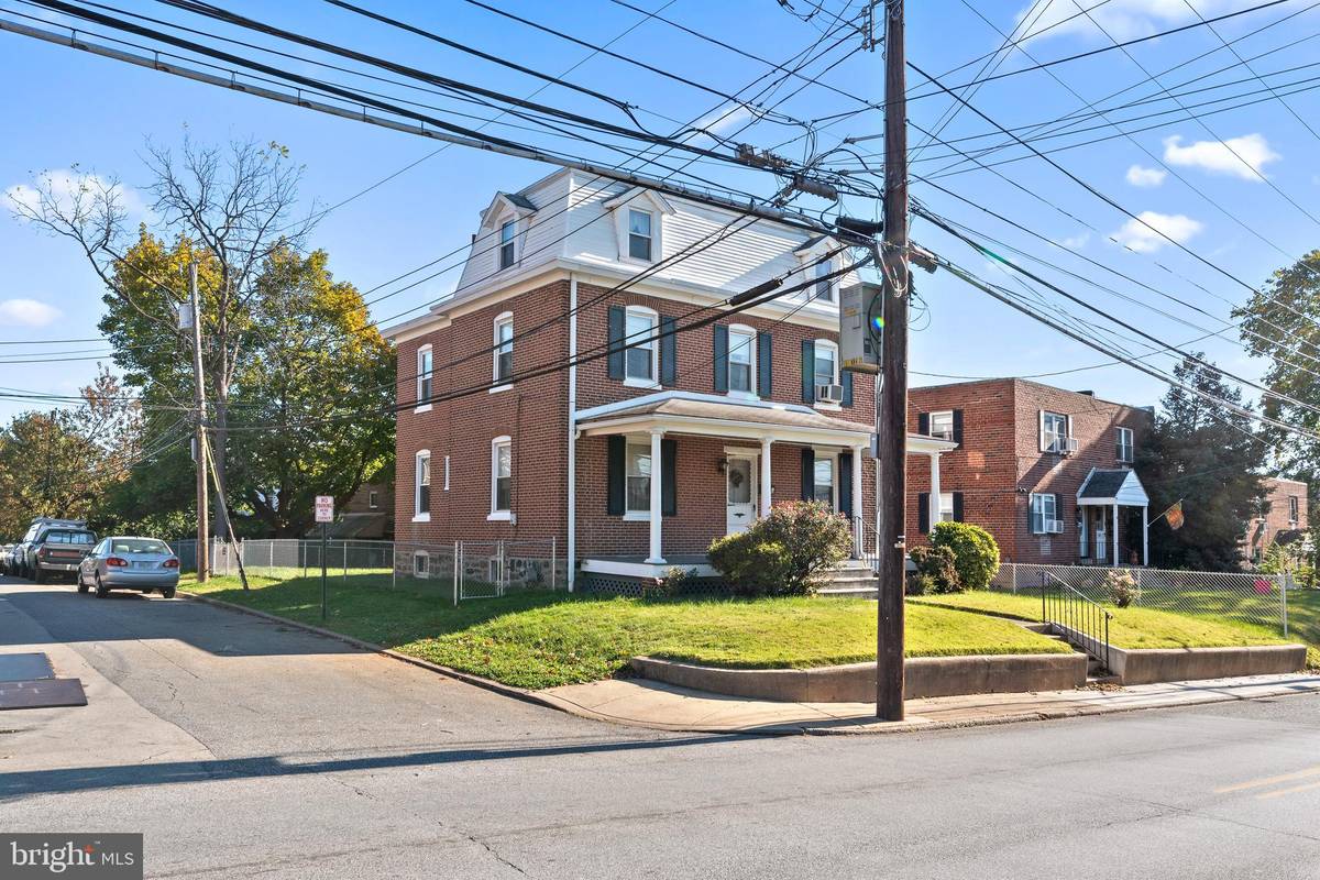 Drexel Hill, PA 19026,163 BURMONT RD