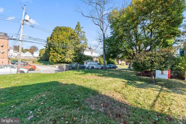 Drexel Hill, PA 19026,163 BURMONT RD