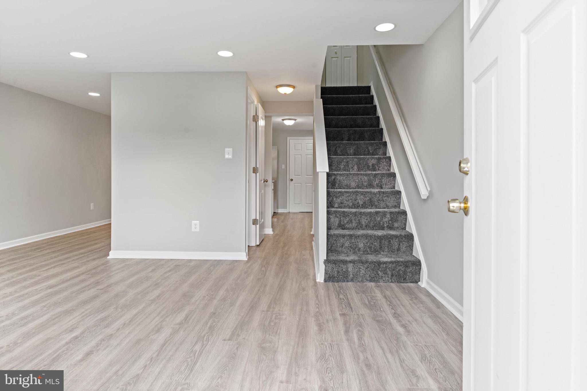 Landover, MD 20785,7606 ALLENDALE CIR