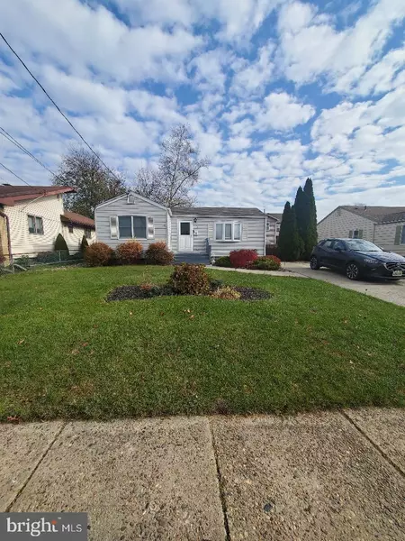 30 CLEVELAND AVE, Mount Ephraim, NJ 08059