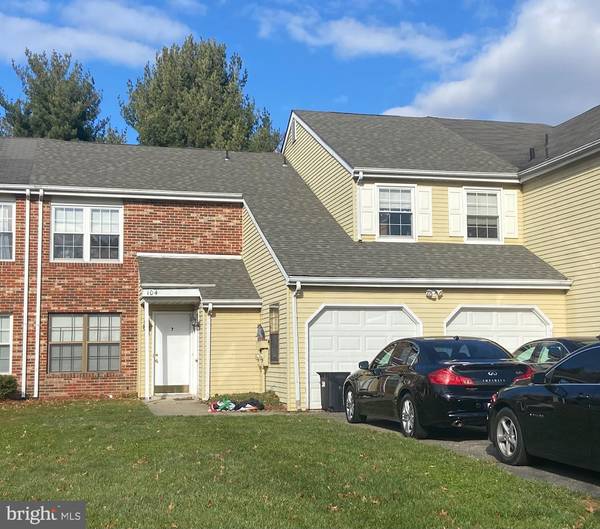 104 WILLOW TURN, Mount Laurel, NJ 08054