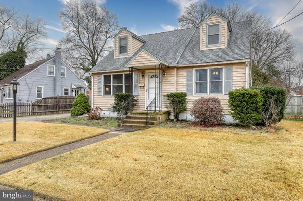 206 W BROOKE AVE, Magnolia, NJ 08049