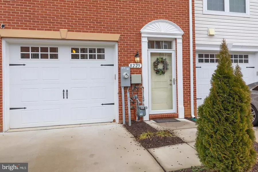 8225 WHITE STAR XING, Pasadena, MD 21122