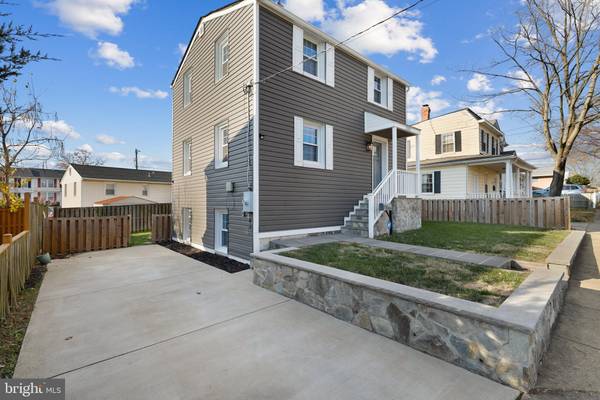 2000 S LANGLEY ST, Arlington, VA 22204