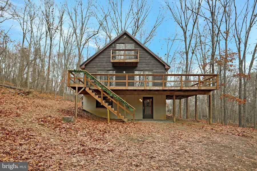 97 SHADY TREE LN, Hedgesville, WV 25427