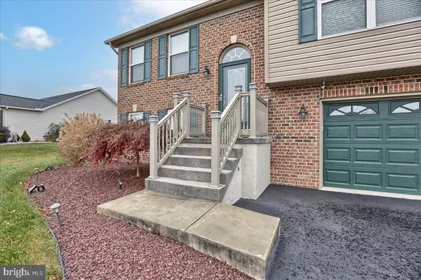 York, PA 17408,1390 SETTER RUN CT