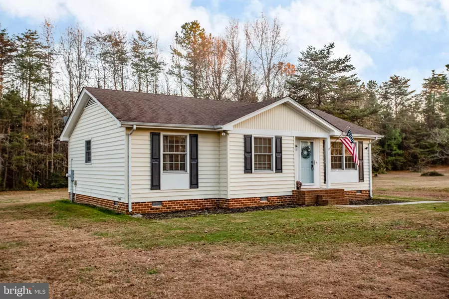 12240 LADYSMITH RD, Woodford, VA 22580