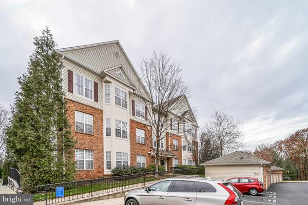 6500 TAYACK PL #301, Alexandria, VA 22312