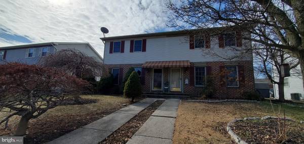 865 MCALLISTER ST, Hanover, PA 17331