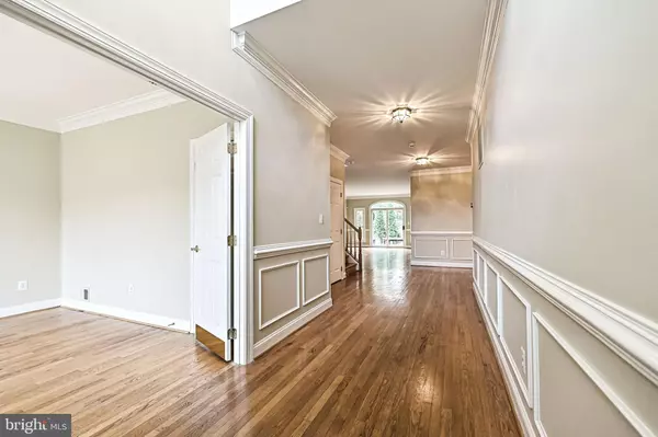 Mclean, VA 22101,1242 PROVIDENCE TER