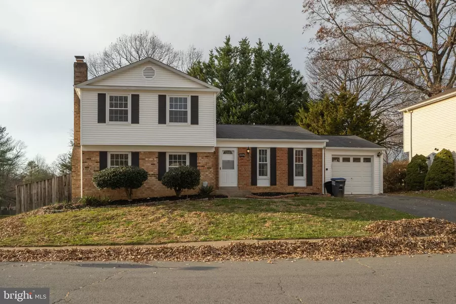 5506 COROT CT, Fairfax, VA 22032