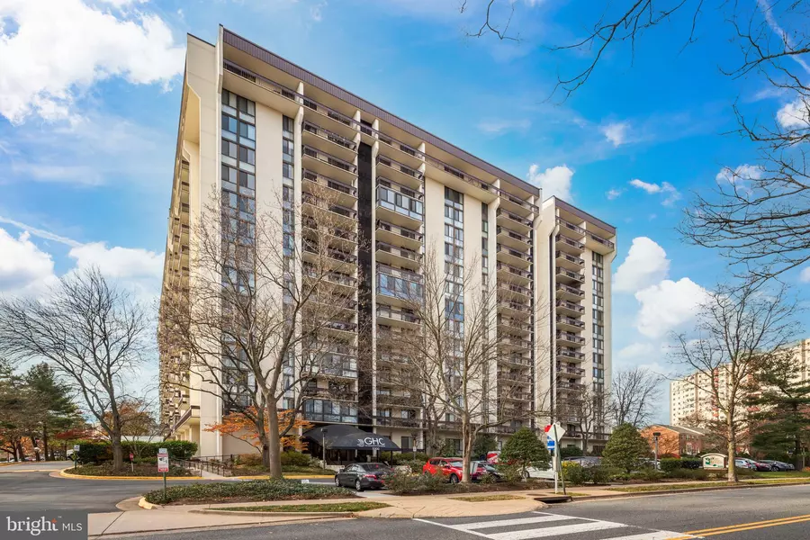 5300 HOLMES RUN PKWY #411, Alexandria, VA 22304