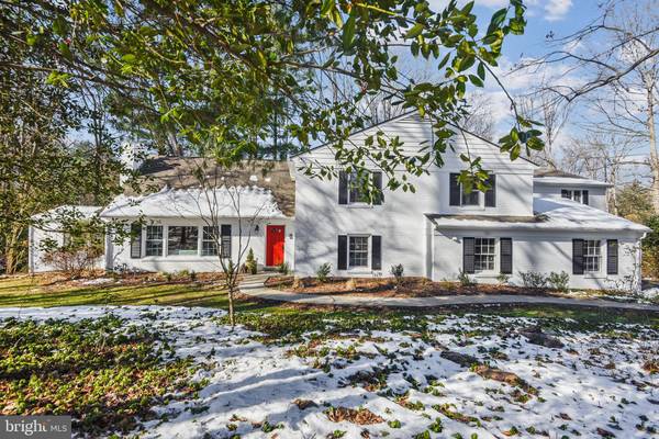 1240 DALEVIEW, Mclean, VA 22102