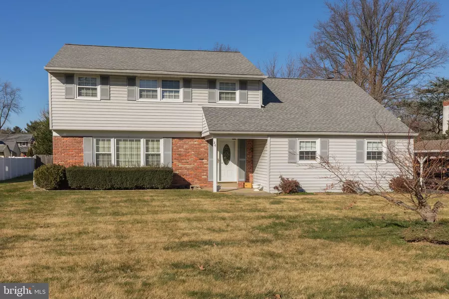 26 HARCOURT LN, Hatboro, PA 19040